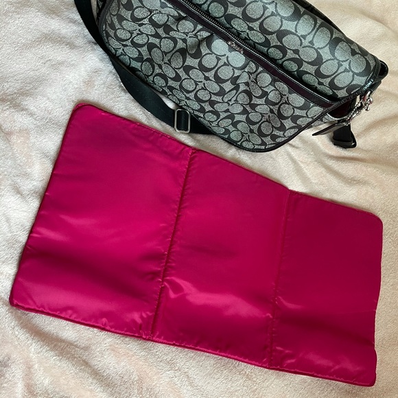 Coach Signature Messenger Diaper Laptop Tote Bag - Picture 5 of 9